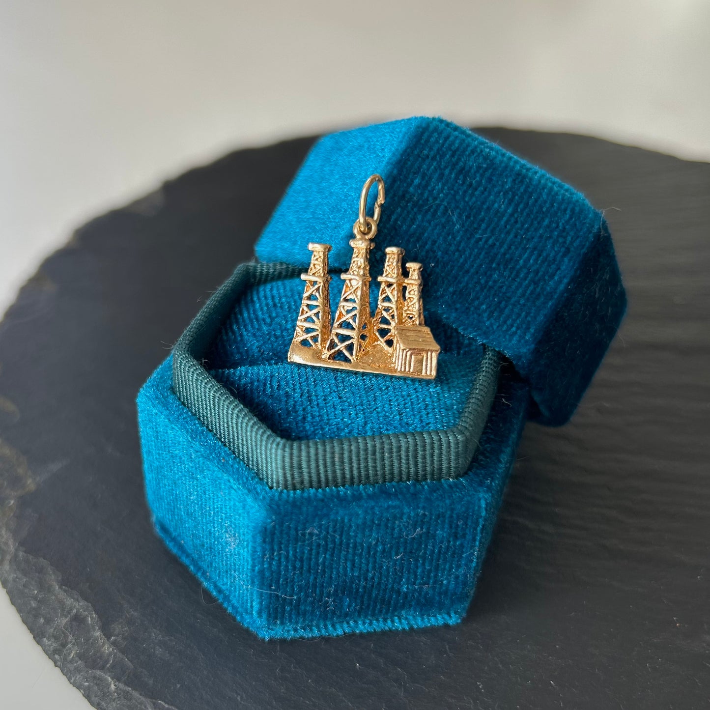 Oil Towers Charm 14k